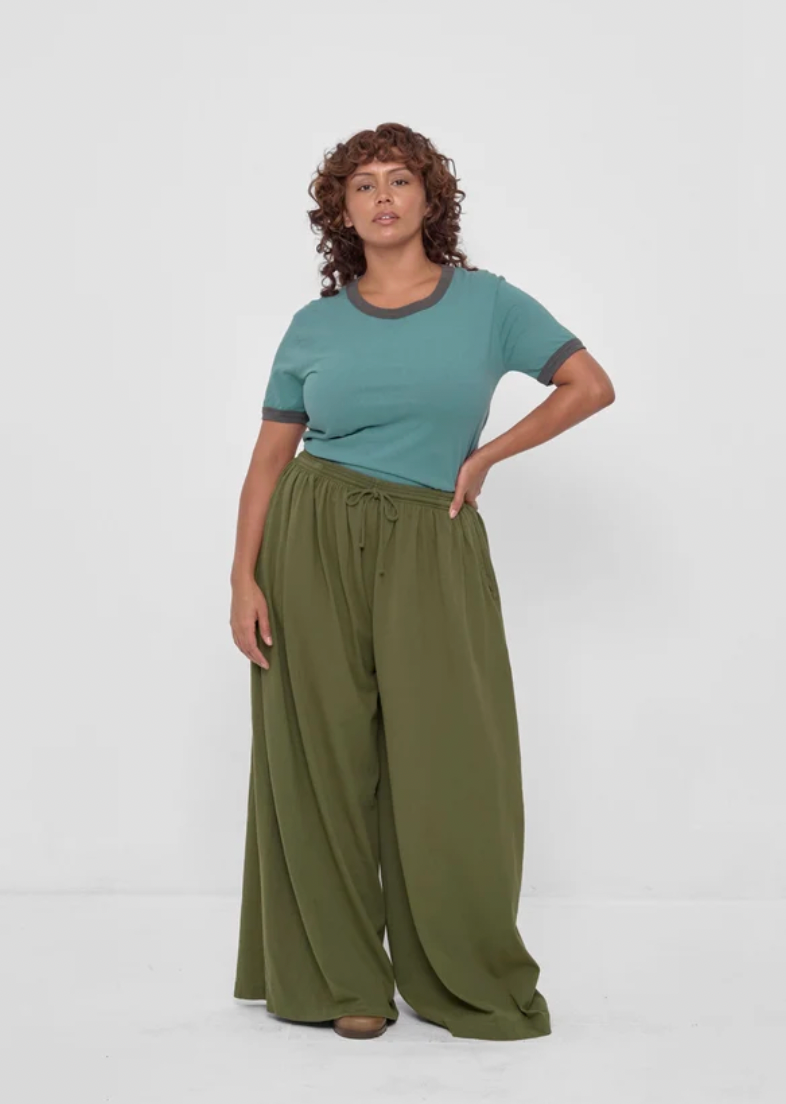 Tubular Pants in Olive